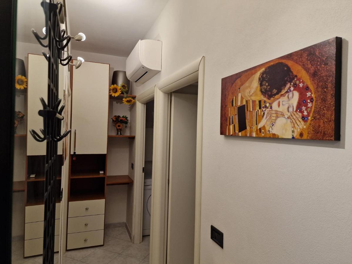 Casa Romantica Tra Liguria E Toscana Ortonovo ภายนอก รูปภาพ